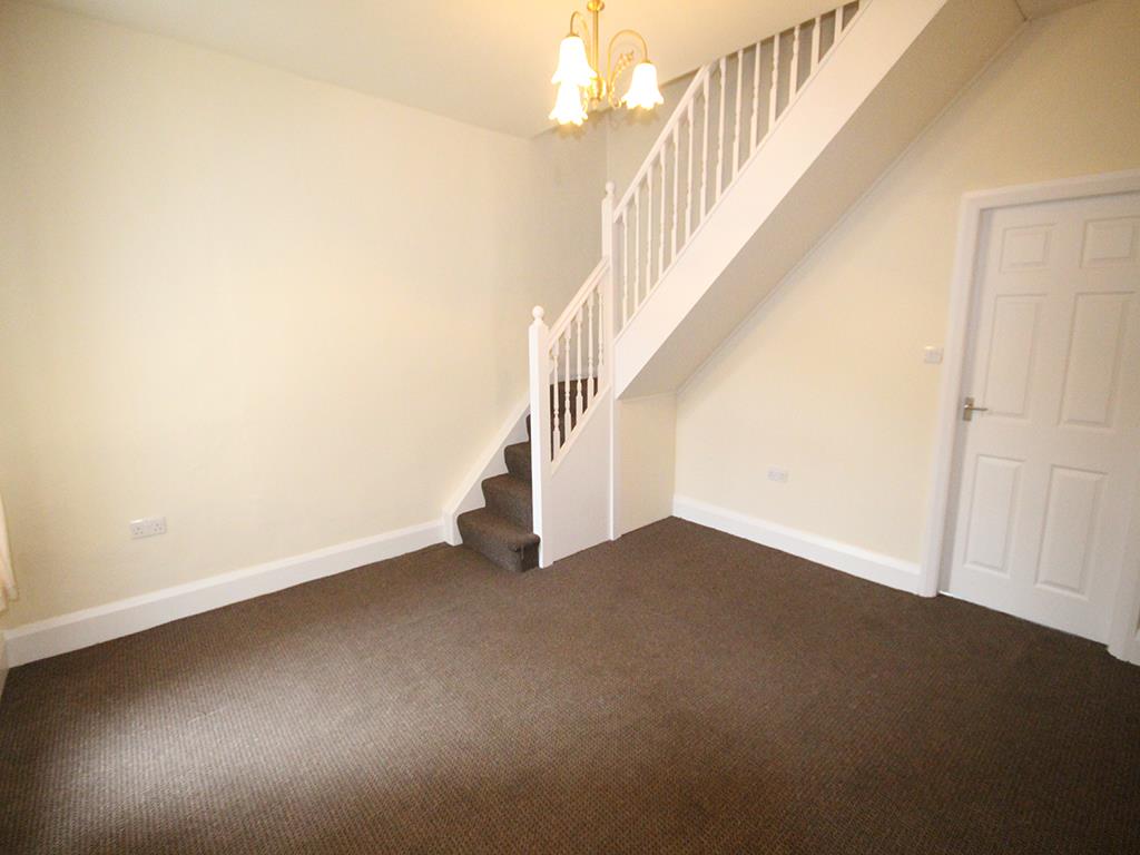 3 bedroom mid terrace house To Let in Barnoldswick - 2015-04-16 09.52.13.jpg
